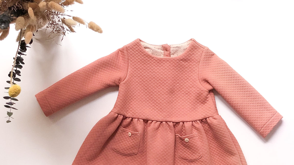 Couture robe Jersey Matelassé patron Helsinki