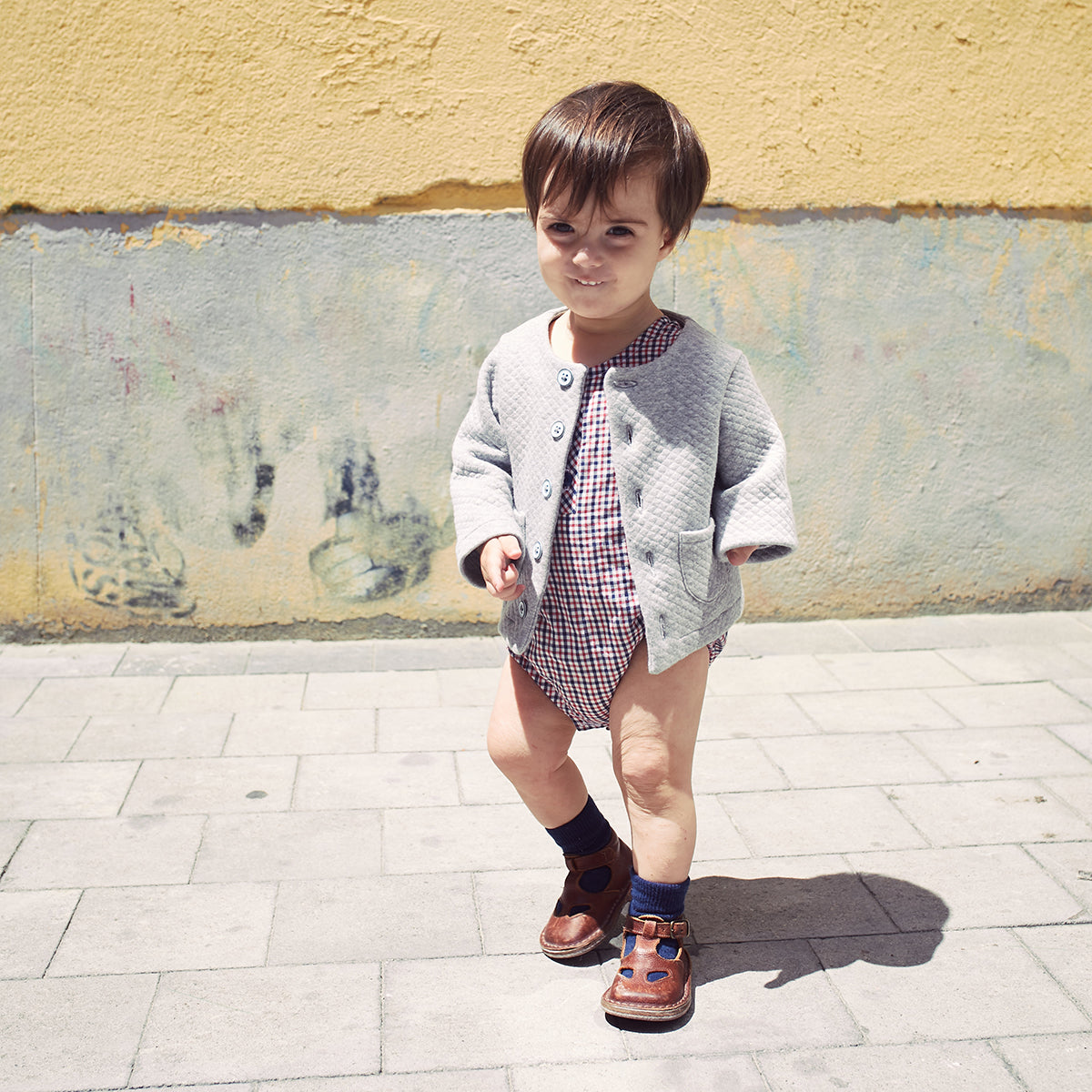 Couture de gilet et veste pour bébé