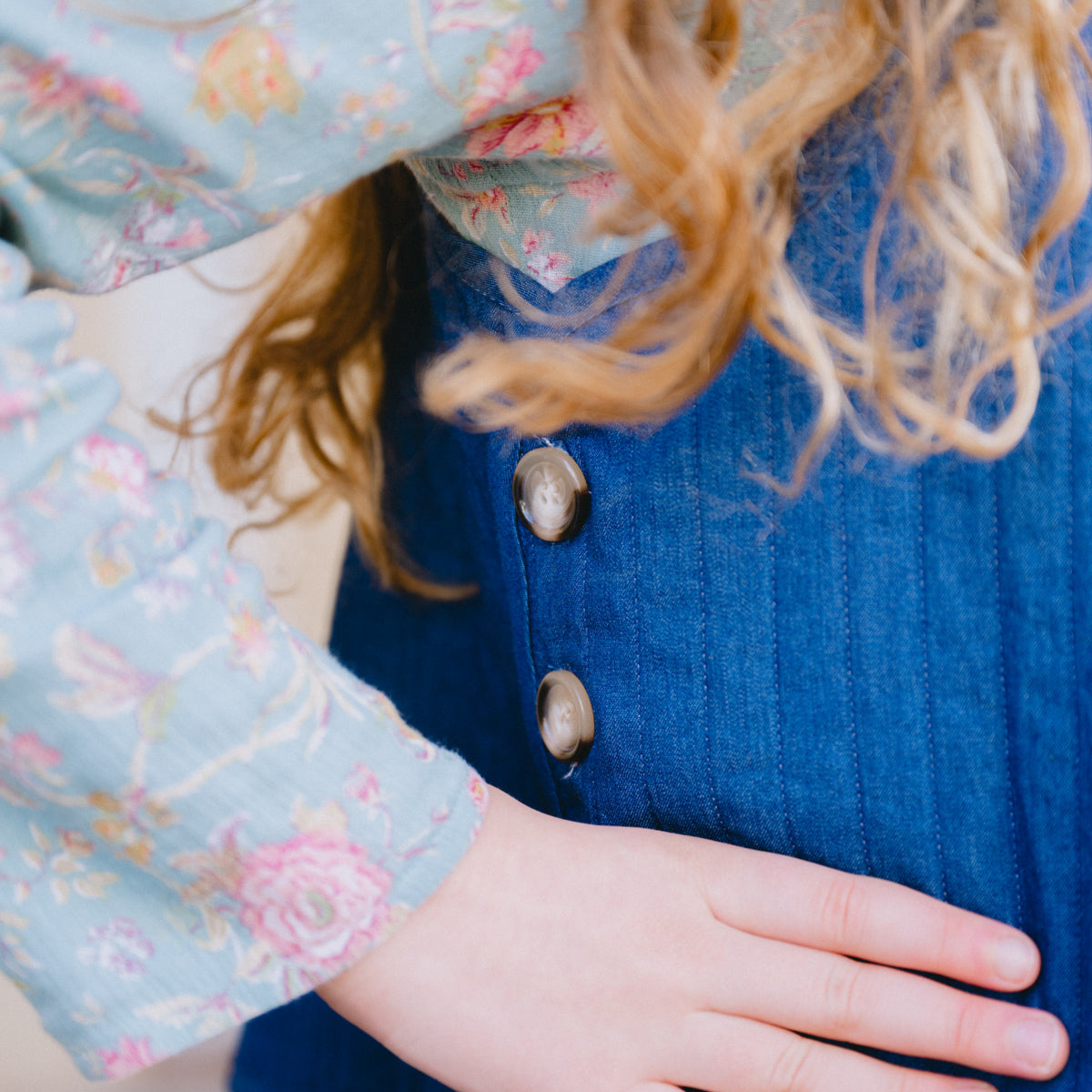 Coudre un surpull pour jeune fille