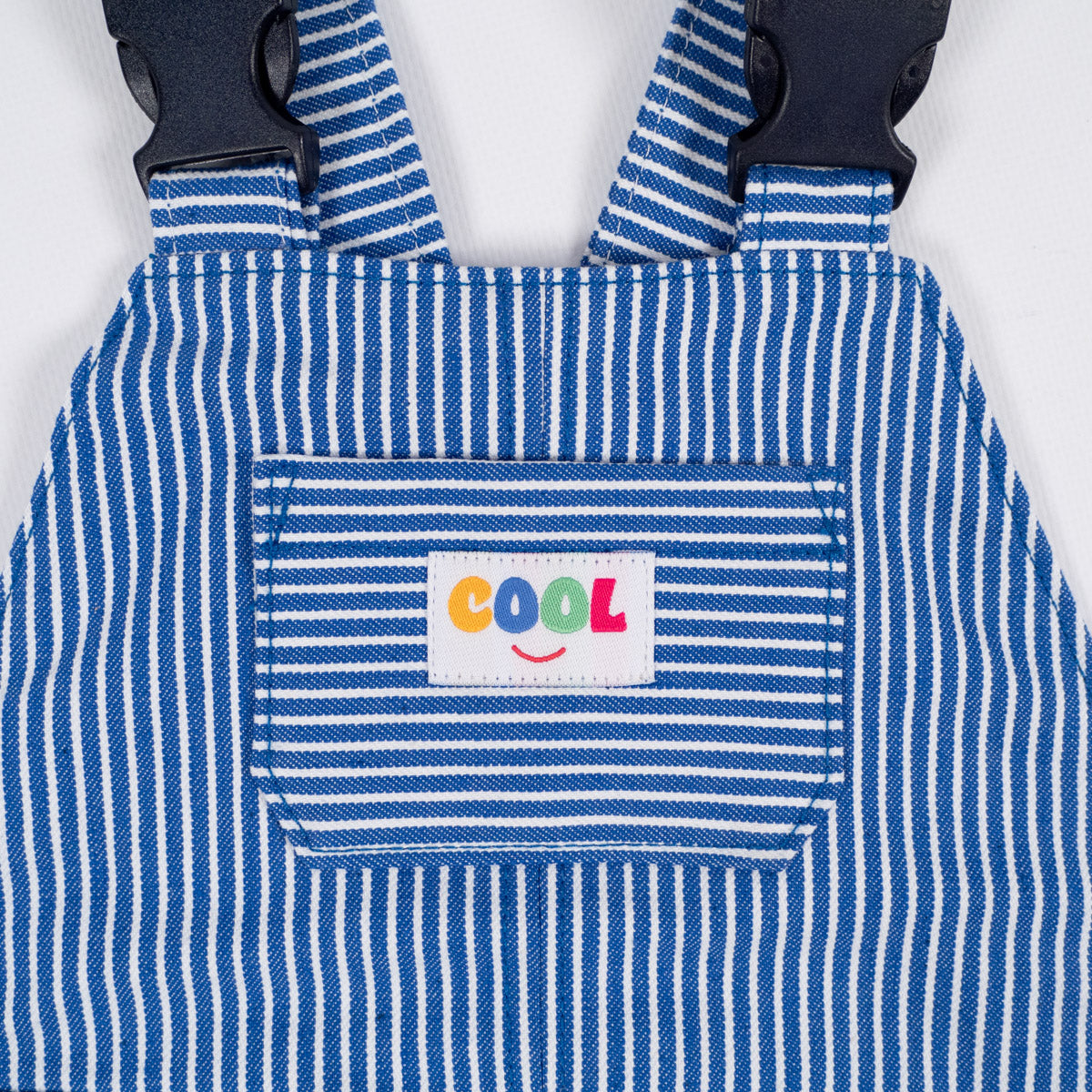 Étiquettes tissées Cool et salopette Lyon Ikatee