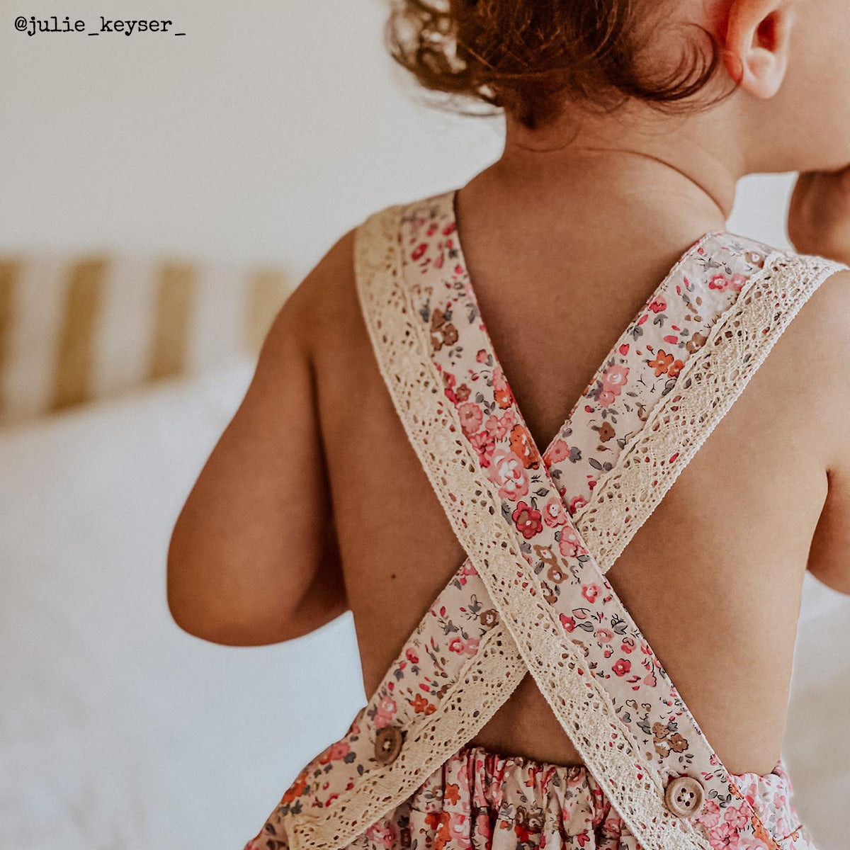 Tutoriel vidéo patron de robe pour bébé