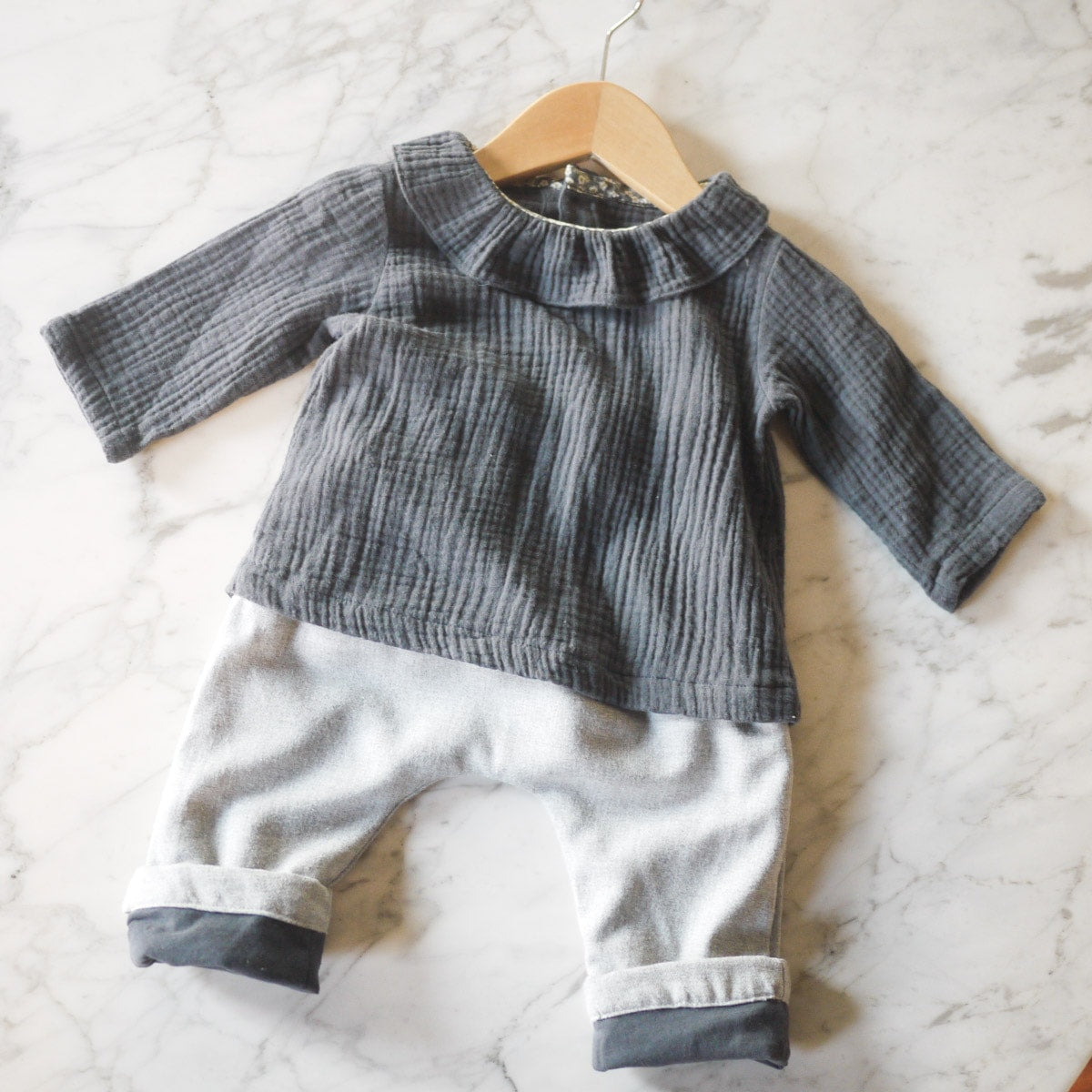 Couture de blouse pour bébé