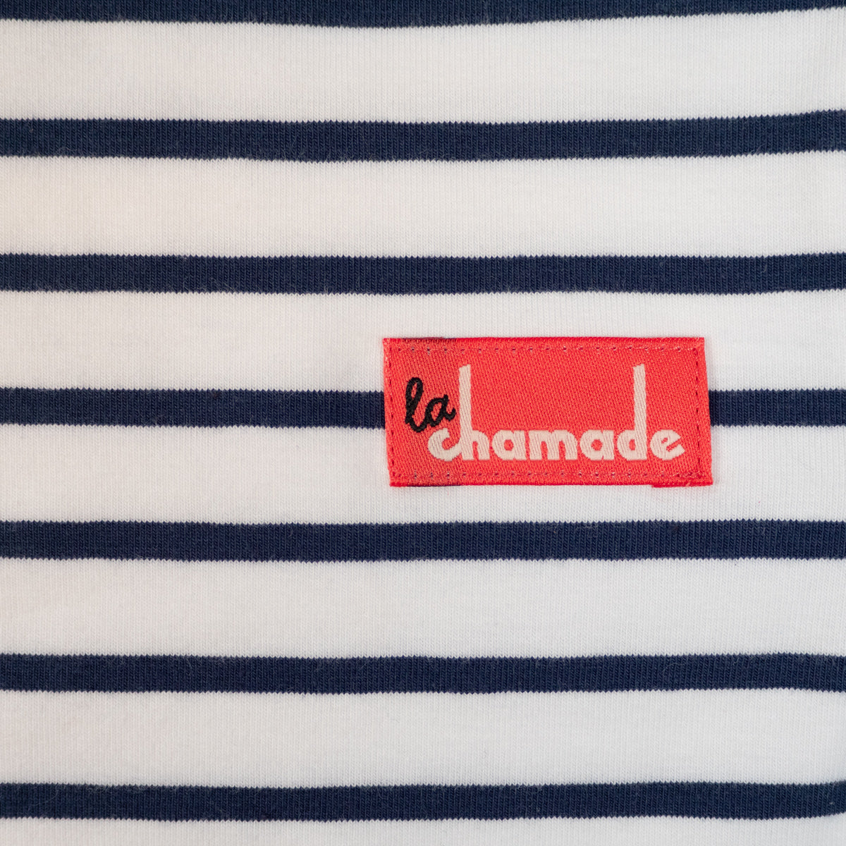 Étiquettes tissées premium pour vêtements