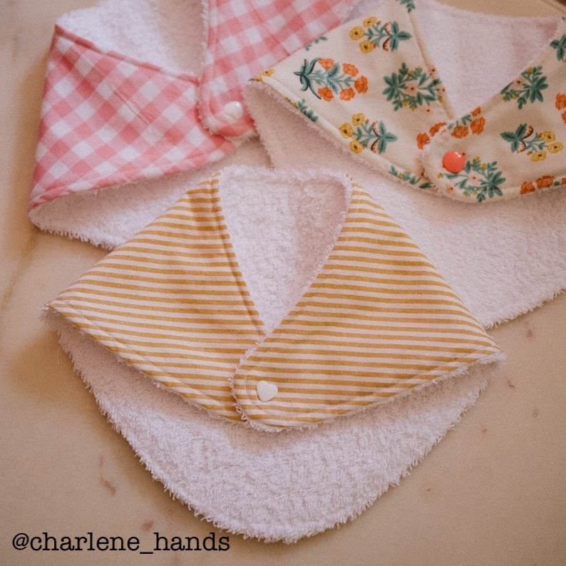 Patron de bavoir bébé couvrant