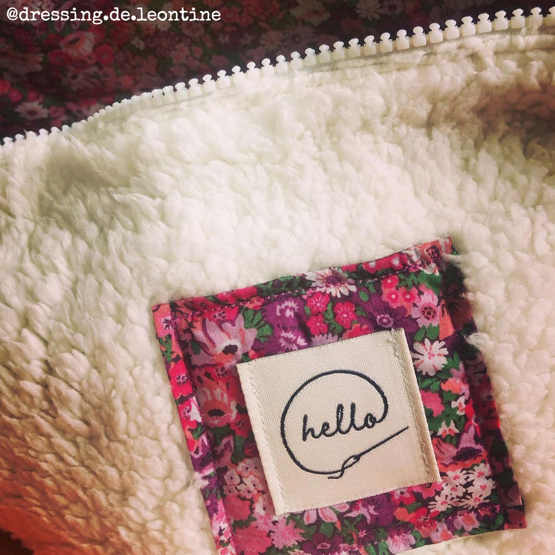 Étiquettes de vêtements design unique