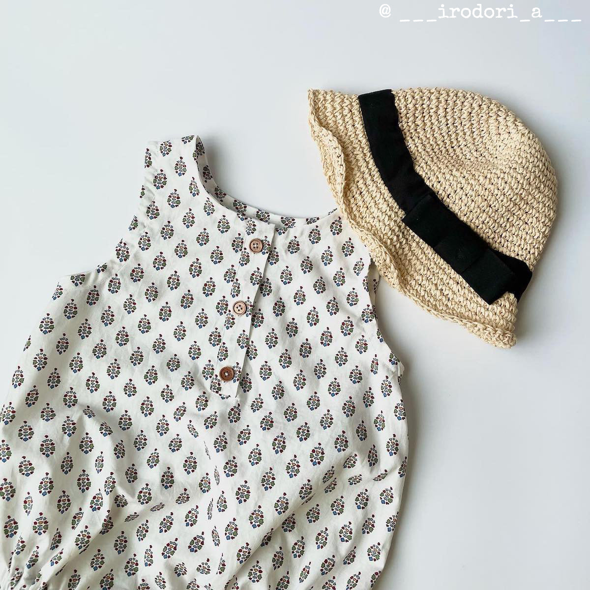 Patron de barboteuse sans col