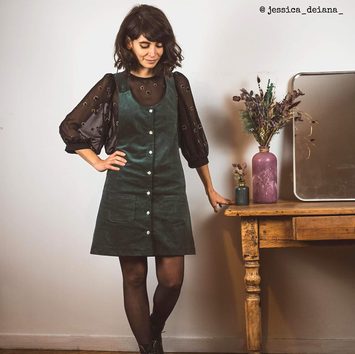 Couture de robe à bretelles pour femme