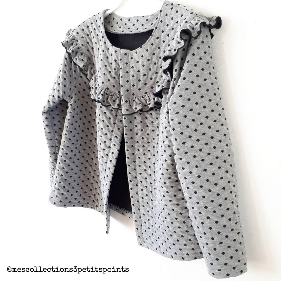 Patron de cardigan à volants pour fille