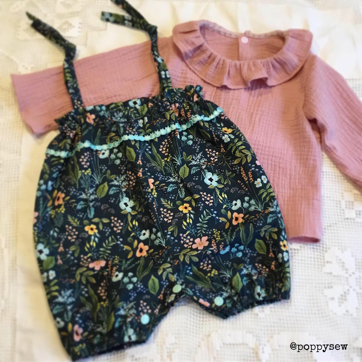 Patron de barboteuse à bretelles