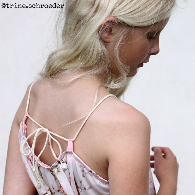 Patron de robe pour fille