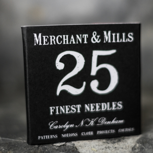 Assortiment de 25 aiguilles à coudre ©Merchant & Mills