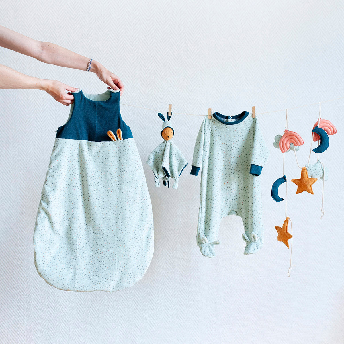 Livre de couture avec patron de gigoteuse pour bébé