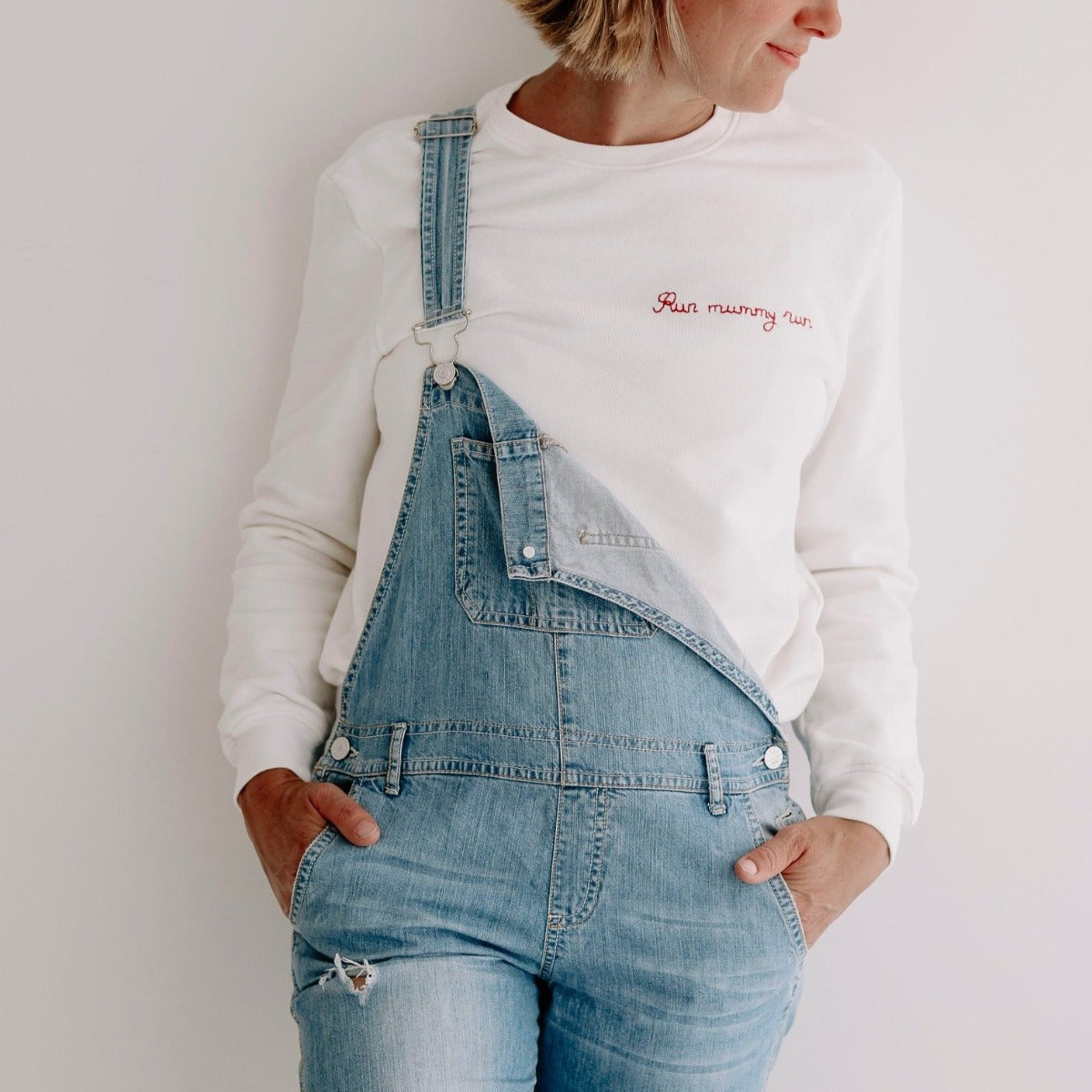 Couture de sweat et robe