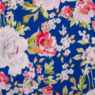 Gros plan sur la viscose fleurie Riviera montrant le motif et la texture