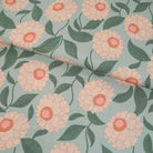 Gros plan sur la viscose fleurie Soft bloom, montrant la texture et le motif