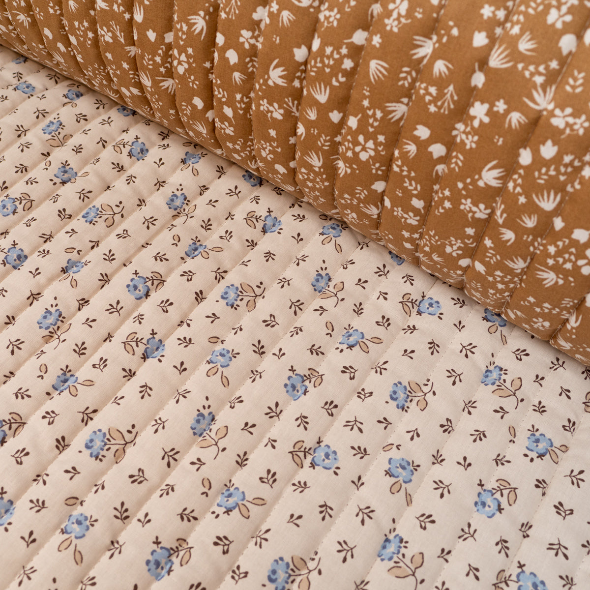 tissu matelassé floral
