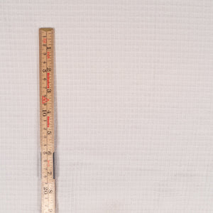 Coupon de Tissu Gaze brodée - Petits carreaux - Blanc