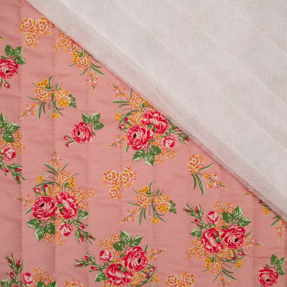 Matelassé floral rose