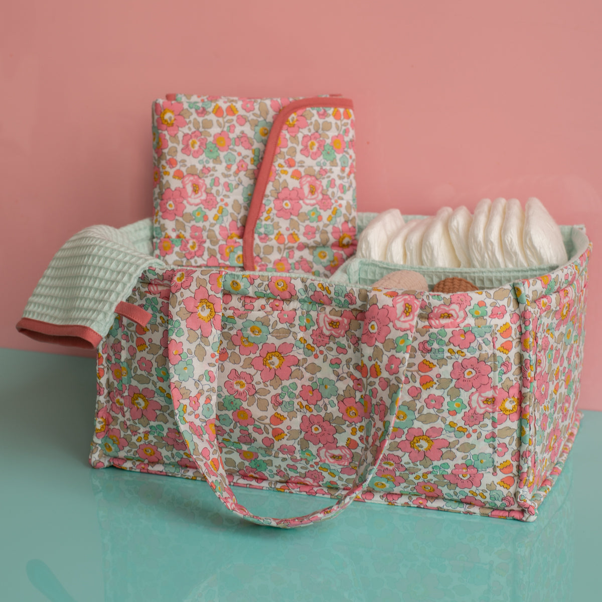 Liberty Betsy floral fabric | ikatee