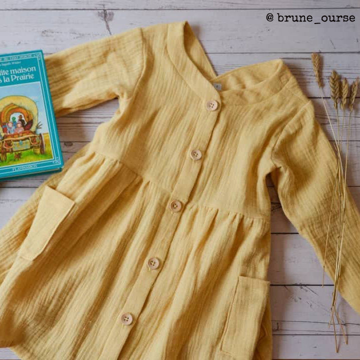 Robe pour enfant avec poches plaquées DIY