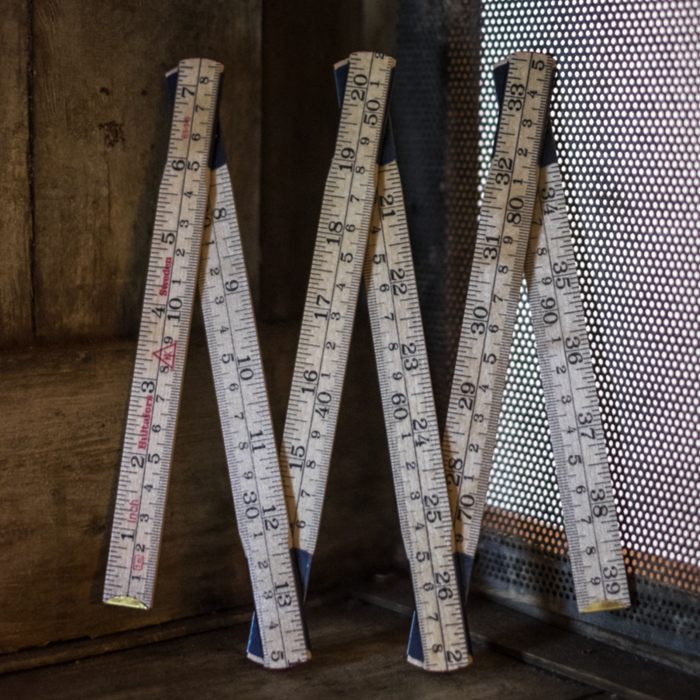 Règle en bois pliante ©Merchant & Mills